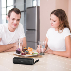 Enceinte Bluetooth Portable Stéréo 15 W Avec Carte TF Autonomie Jusqu’à 10 Heures Et Boîtier Métallique