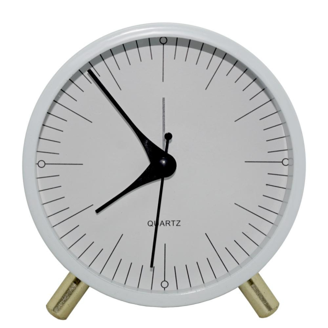 Horloge Métallique Quartz Silencieuse Design Épuré Lumière Douce Nuit Sécurité et Stabilité - www.yonis-shop.com