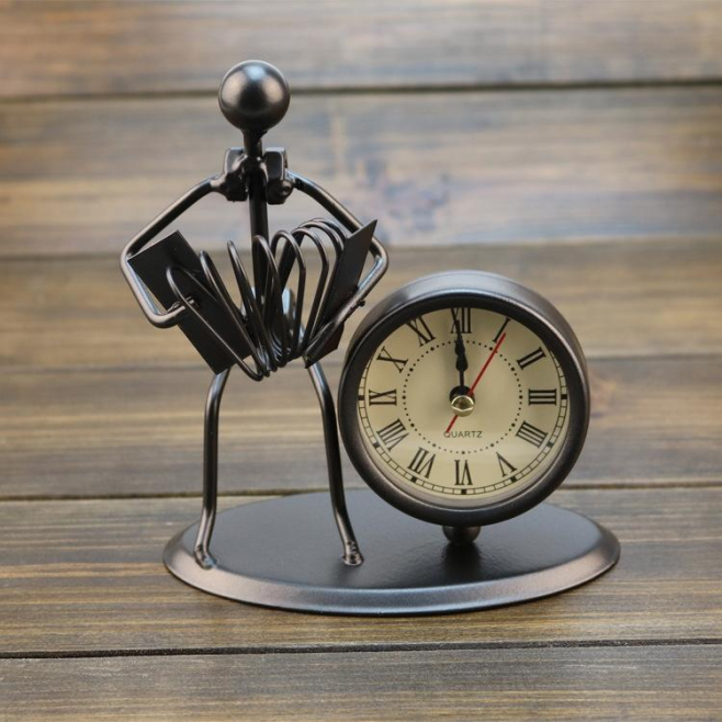 Horloge Rétro en Acier Inoxydable Petit Format Idéale pour Cuisine Bureau et Plus - www.yonis-shop.com