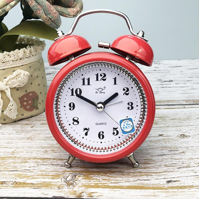 Réveil Métal 3 Pouces Avec Lumière Nocturne Silencieux et Élégant Pour Chambre et Bureau - www.yonis-shop.com