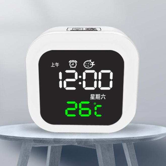 Réveil Intelligent USB Avec Veilleuse Et Affichage LED Pour Un Sommeil Réparateur - www.yonis-shop.com