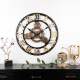 Horloge Murale Vintage En Bois Silencieuse Avec Chiffres Romains 58cm Pour Une Décoration Artistique Élégante