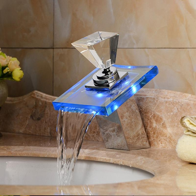 Robinet Cascade LED Chromé À Changement De Couleur Selon La Température Avec Cartouche En Cuivre Anti-Brûlure - www.yonis-sho...