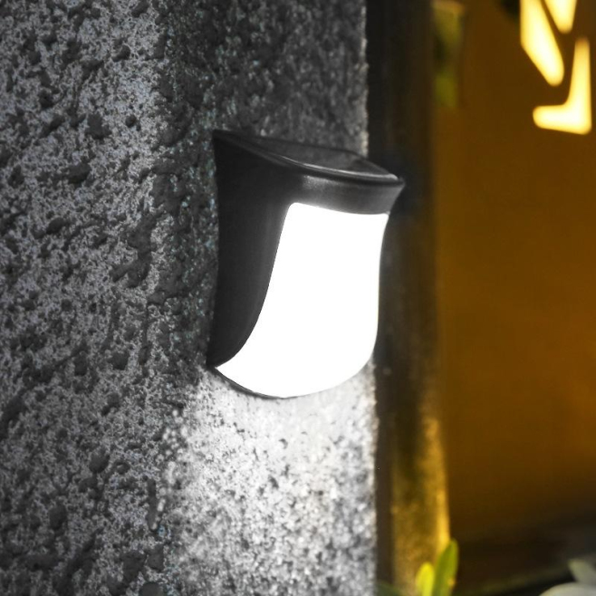 Lampe Murale Solaire Pour Jardin Et Clôture IP55 À Allumage Automatique 8 À 10 Heures Lumière Blanche - www.yonis-shop.com