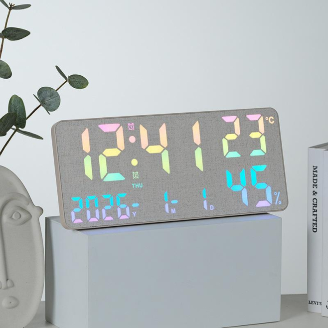 Horloge Numérique À Grand Écran Murale Et De Bureau À Couleurs Changeantes Avec Température Humidité Et Double Alarme - www.y...