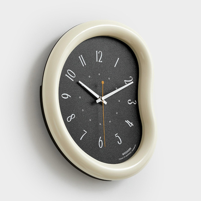 Horloge Murale Moderne Silencieuse Pour Salon Chambre Ou Bureau Avec Design 3D Minimaliste 30 x 26 cm - www.yonis-shop.com