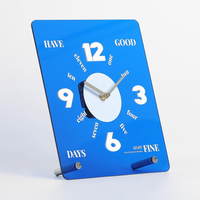 Horloge De Table Carrée Verte En Acrylique Miroir Avec Mouvement Quartz Silencieux Et Chiffres 3D En Relief - www.yonis-shop.com