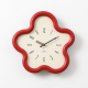 Horloge Murale En Forme De Fleur Décorative Silencieuse En MDF Crème À Quartz Pose Sans Perçage