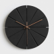 Horloge Murale Décorative Silencieuse Avec Cadran Géométrique Aiguilles En Noyer Et Pose Sans Perçage - www.yonis-shop.com