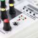 Table de Mixage Audio 4 Canaux avec Effets USB et Alimentation Phantom 48V - www.yonis-shop.com