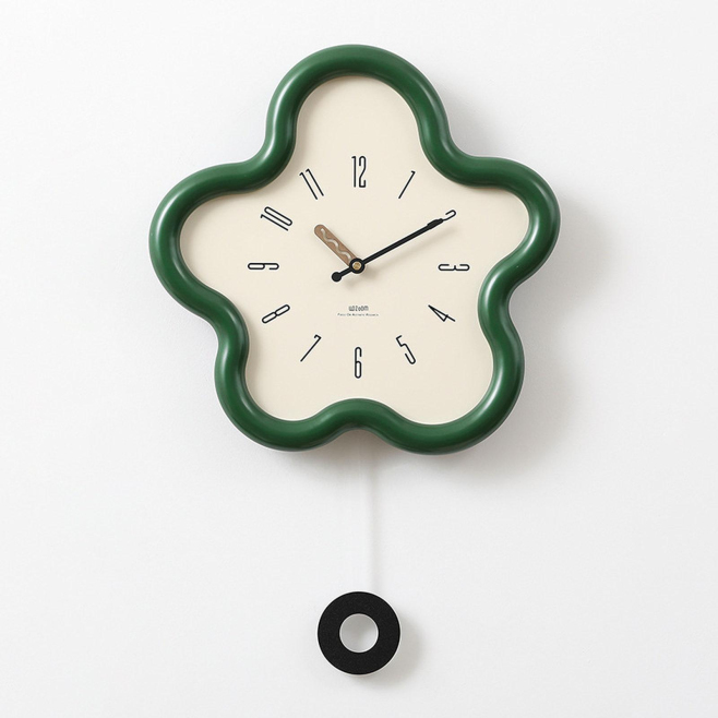 Horloge Murale Décorative Fleur À Cinq Pétales Silencieuse À Quartz Crème Pose Sans Perçage - www.yonis-shop.com