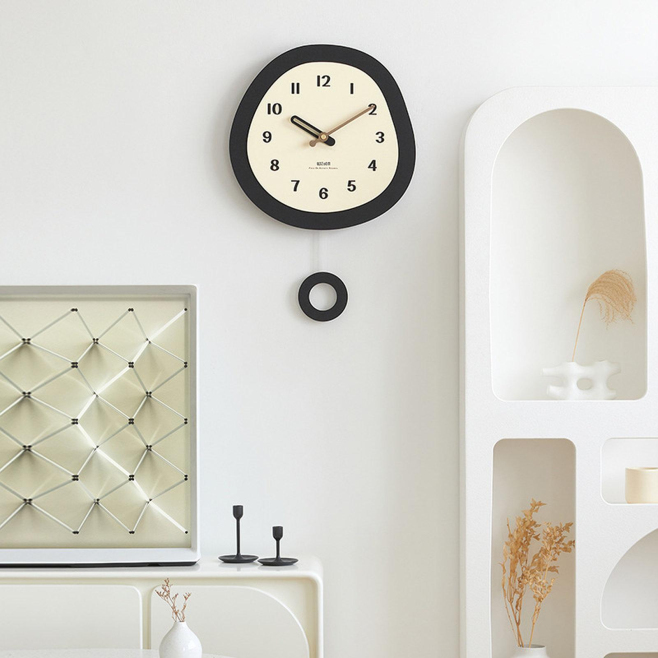 Horloge Murale Ovale Décorative En Bois Noyer Avec Pendule Balancier Silencieux Sans Tic-Tac Taille Moyenne - www.yonis-shop.com