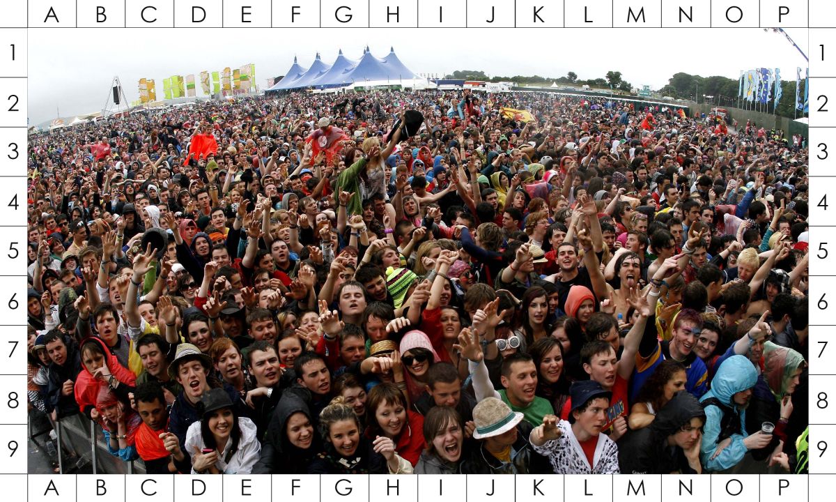 Super Yonis à l'Oxegen Festival The Crowd at the Main Stage at OXEGEN 10 in Punchestown ...KOBPIX..NO FEE
