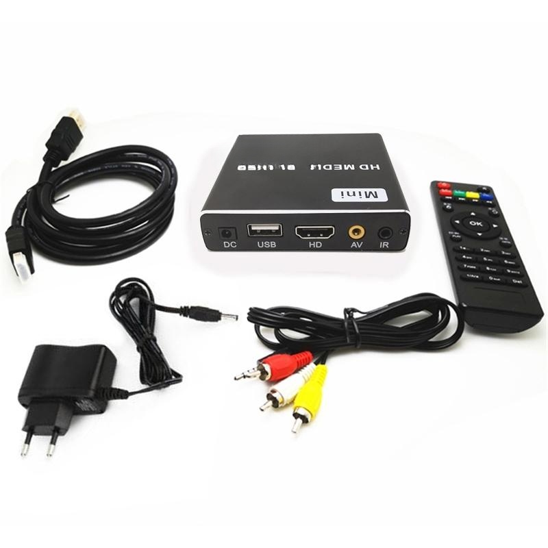 Box TV avec ses accessoires divers
